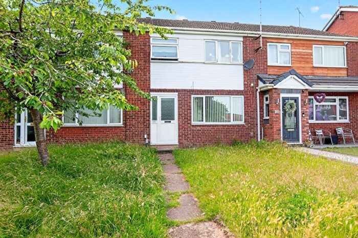 3 Bedroom Terraced House For Sale In Studland Green, Coventry, CV2