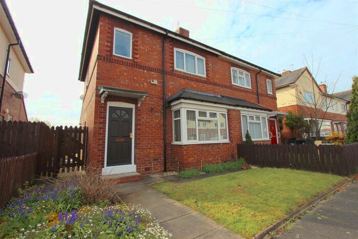 3 Bedroom Semi-Detached House To Rent In Westminster Road, Darlington DL1