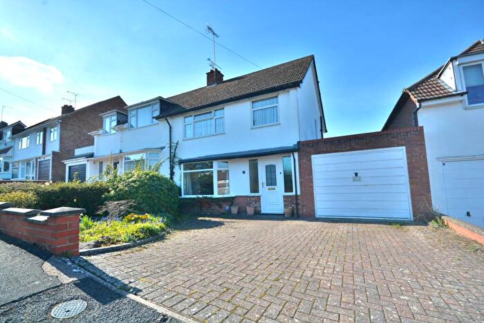 3 Bedroom Semi Detached House For Sale In Tennyson Avenue, Shakespeare Gardens, CV22