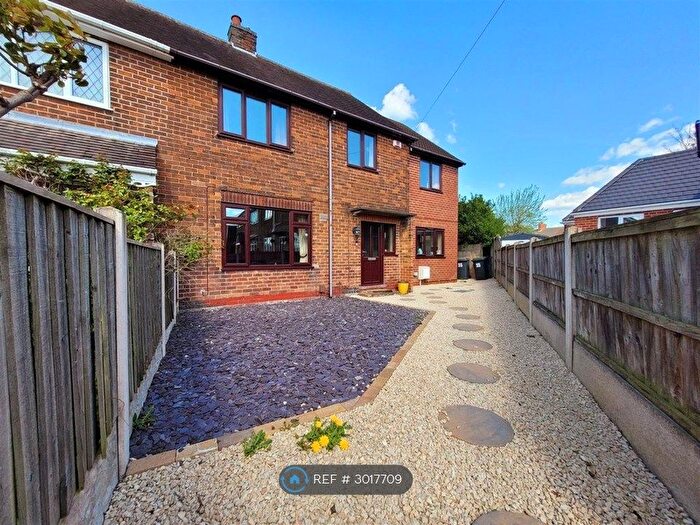 5 Bedroom Semi-Detached House To Rent In The Glebe, Cossall, Nottingham, NG16