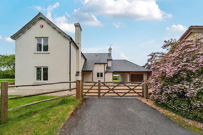 5 Bedroom Detached House To Rent In Wheatley Lane, Binsted, Alton, GU34