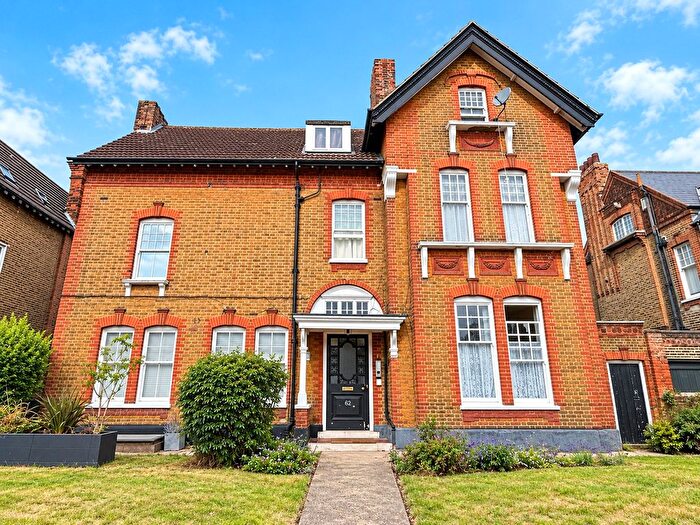 Studio For Sale In College Park Close, London, SE13