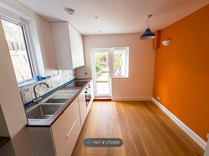 1 Bedroom Flat To Rent In Lucas St, London, SE8
