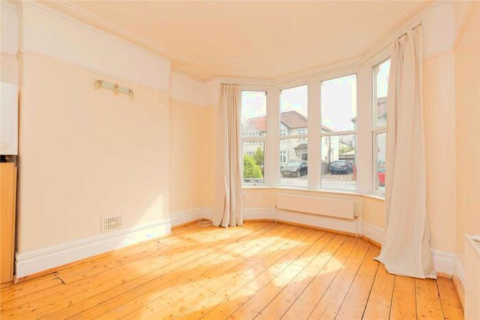 1 Bedroom Apartment To Rent In Linden Road, Westbury Park, Bristol, BS6