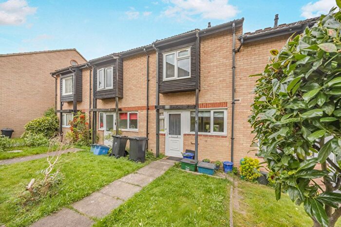 2 Bedroom Terraced House To Rent In Whitmead Close, South Croydon, CR2