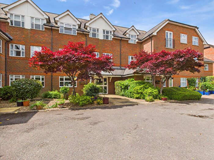 2 Bedroom Flat For Sale In Flat, Oram Court, Dean Street, Marlow, Buckinghamshire, SL7
