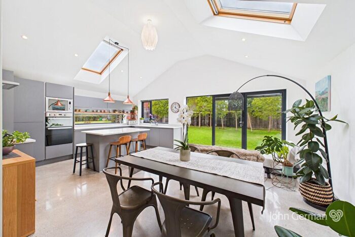 3 Bedroom Detached Bungalow For Sale In Yew Tree Road, Rosliston, DE12