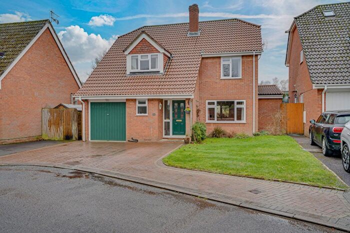 4 Bedroom Detached House For Sale In Ladywood, Eastleigh, SO50