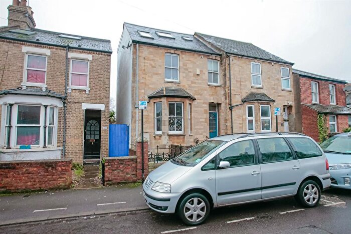 5 Bedroom Terraced House To Rent In Hurst Street, Oxford, OX4