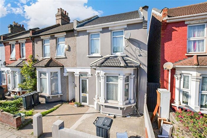 3 Bedroom Semi-detached House For Sale In Ley Street, Ilford, Essex, IG1