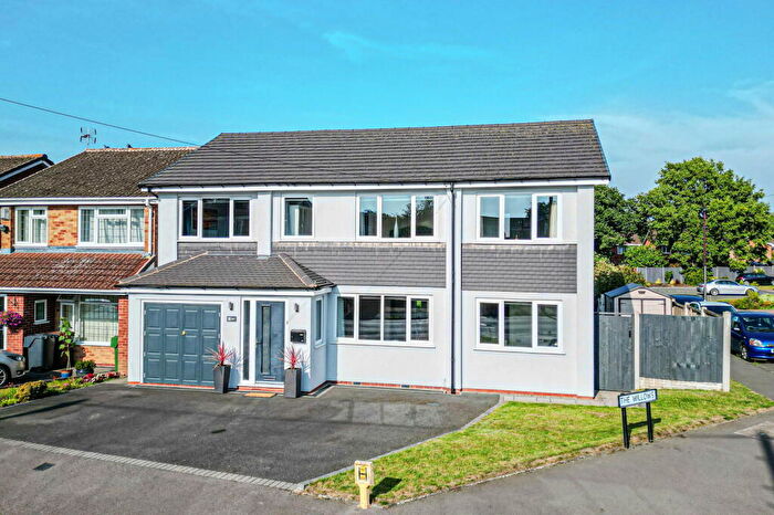 5 Bedroom Detached House For Sale In Paddocks Road, Hollywood, B47