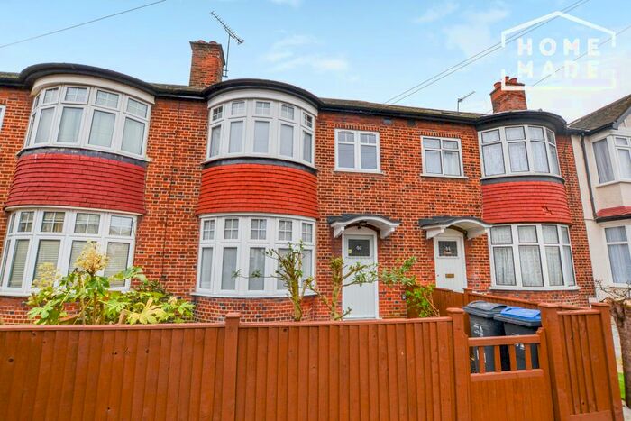 4 Bedroom Terraced House To Rent In Beecholme Avenue, North Mitcham CR4