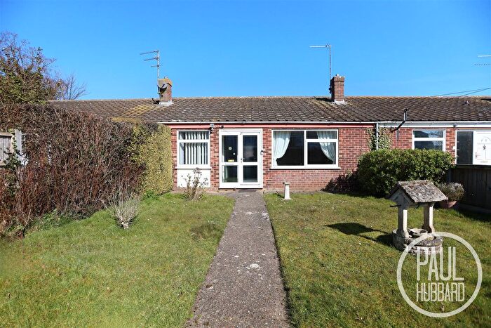 2 Bedroom Terraced Bungalow For Sale In Lloyds Avenue, Kessingland, NR33