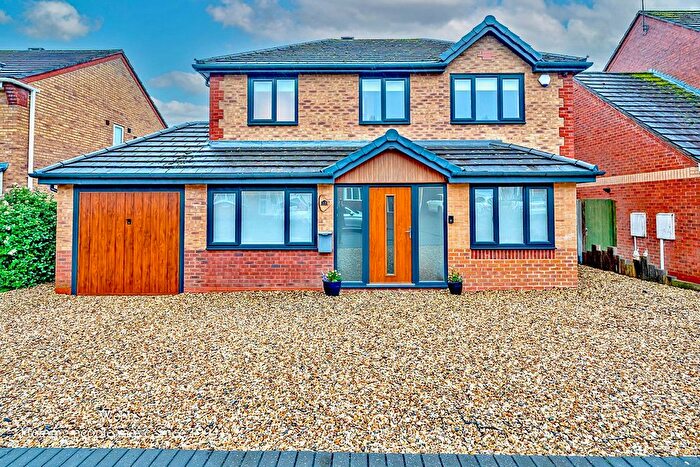 5 Bedroom Detached House For Sale In Chase Side Drive, Rugeley, WS15