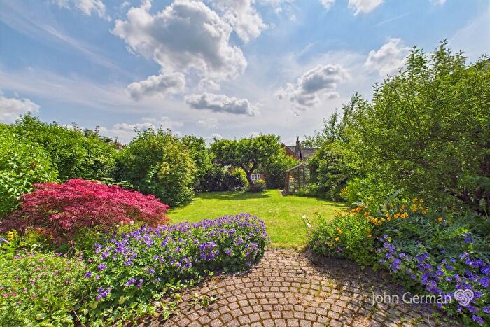 4 Bedroom Detached House For Sale In Main Street, Barton-under-Needwood, DE13