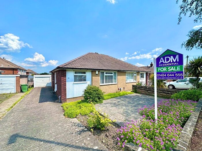 2 Bedroom Detached Bungalow For Sale In Coniston Avenue, Huddersfield, HD5