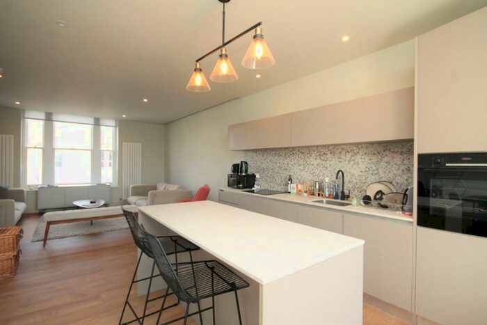 2 Bedroom Flat To Rent In Kynaston Avenue, Stoke Newington, N16