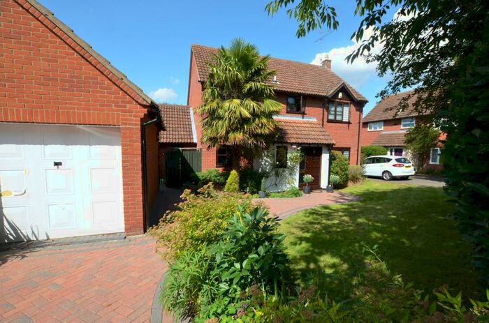 4 Bedroom Detached House To Rent In Martins Way, Orton Waterville, Peterborough, PE2