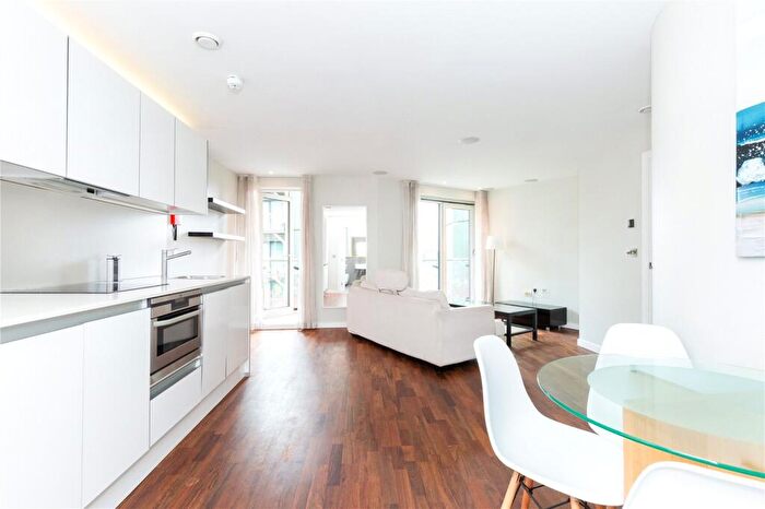 1 Bedroom Apartment To Rent In Islington On The Green, A Islington Green, Angel, Islington, N1