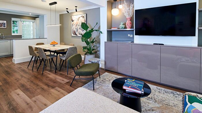 3 Bedroom Terraced House To Rent In Cheval Place, London, SW7