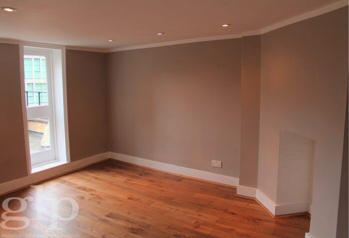 1 Bedroom Flat To Rent In Brewer Street, London, W1F
