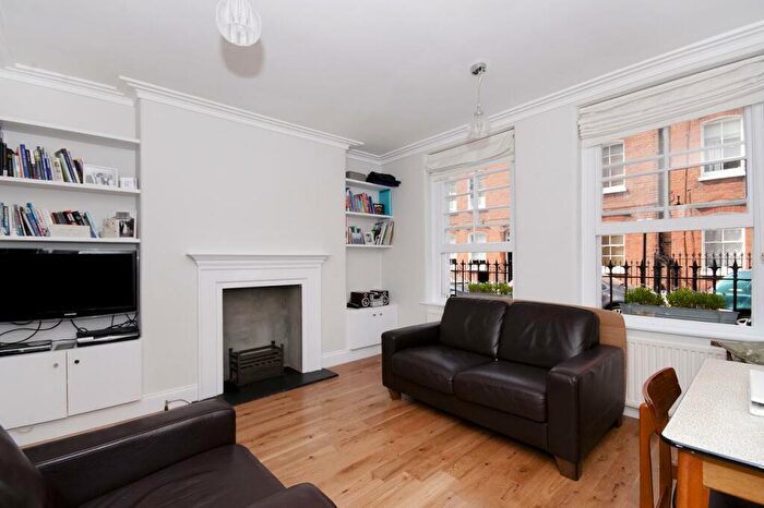 2 Bedroom Terraced House To Rent In Paget Street, Islington, EC1V