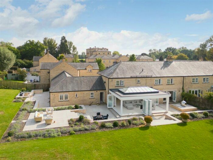 5 Bedroom Semi-Detached House For Sale In Chestnut House, Montagu Way, Wetherby, LS22