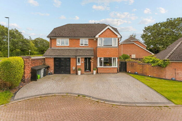 4 Bedroom Detached House For Sale In Portmarnock Close, Macclesfield, SK10