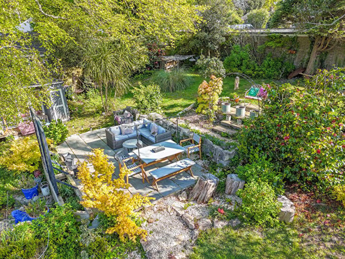 4 Bedroom Detached Bungalow For Sale In Manning Avenue, Highcliffe, Christchurch, BH23