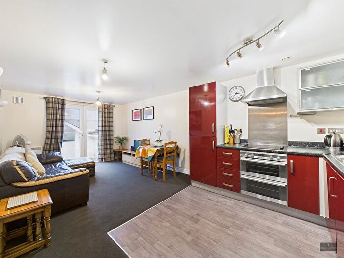 1 Bedroom Flat To Rent In Red Lion Lane, Exeter, EX1