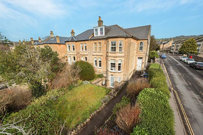 2 Bedroom Apartment To Rent In Bath, BA1