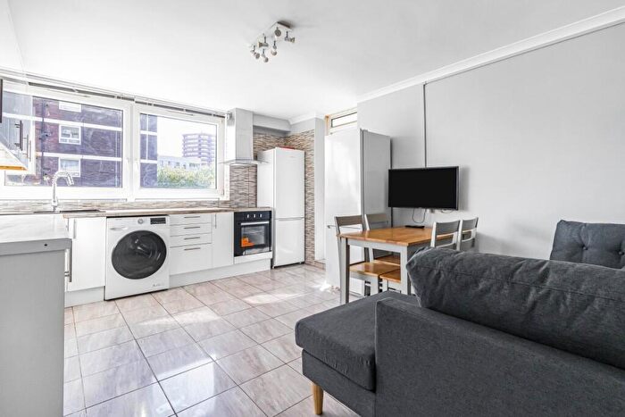 4 Bedroom Flat To Rent In De Beauvoir Estate, Balmes Road, Haggerston, N1