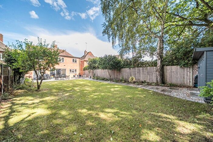 5 Bedroom Detached House To Rent In Pyrford, Surrey, GU22