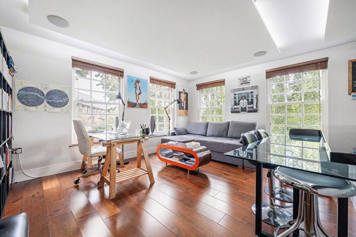 2 Bedroom Flat For Sale In Upper Tulse Hill, SW2