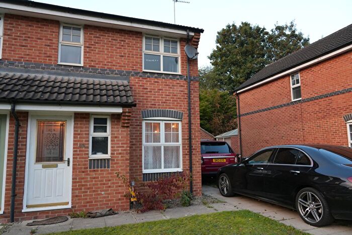 3 Bedroom Semi-Detached House To Rent In Boothroyd Drive, Meanwood, Leeds, LS6