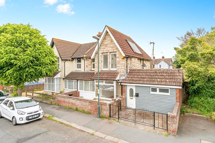 3 Bedroom Semi-Detached House For Sale In Gordon Avenue, Bognor Regis, PO22