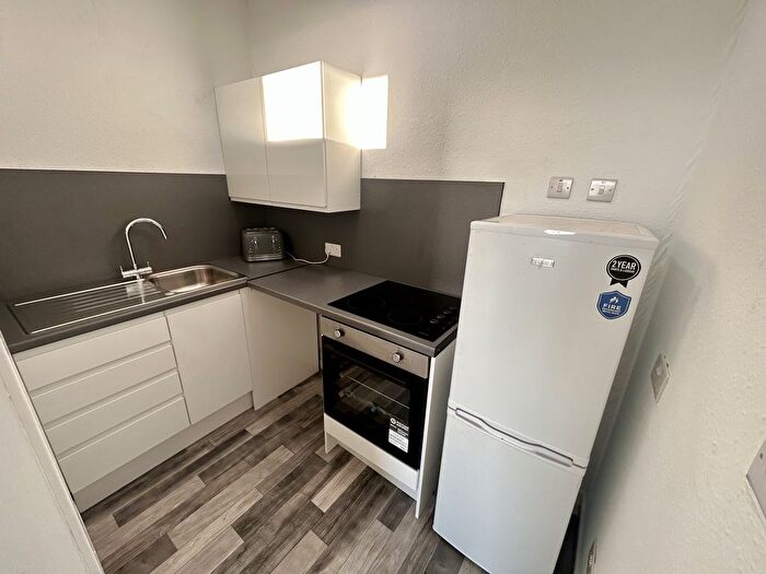1 Bedroom Flat To Rent In Pitfour Street, Dundee, DD2