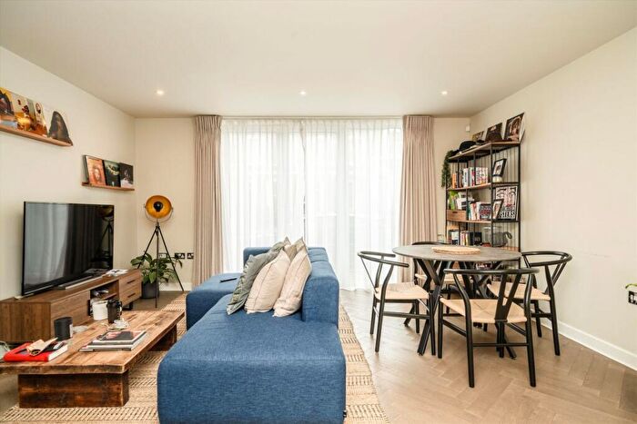 1 Bedroom Flat For Sale In Basire Street, Angel, N1