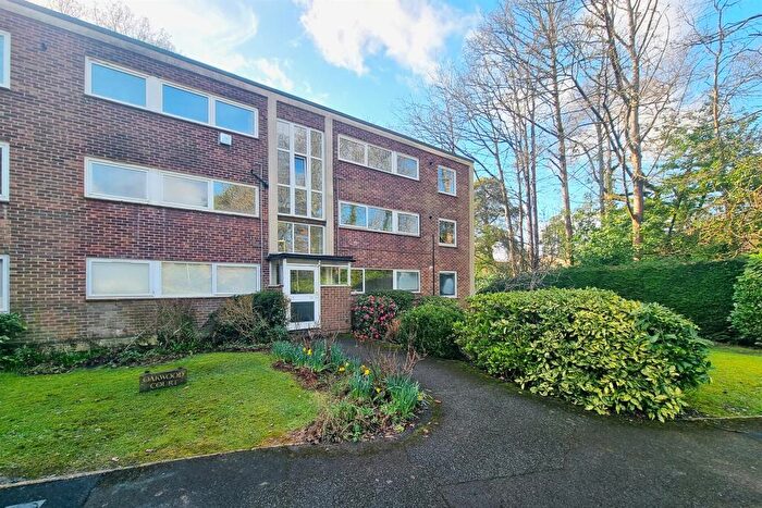 2 Bedroom Flat To Rent In Hiltingbury, SO53