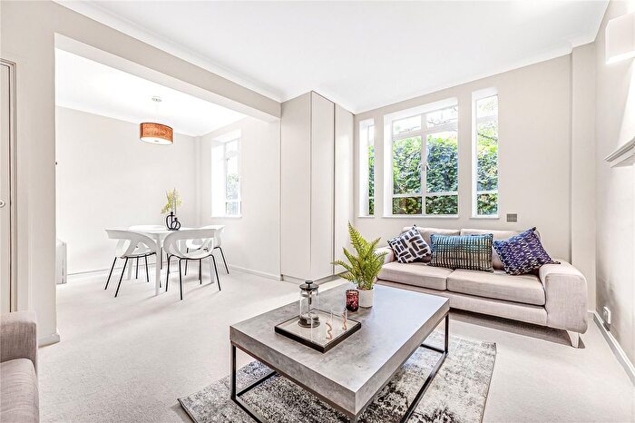 2 Bedroom Flat To Rent In Wimpole Street, London, W1G