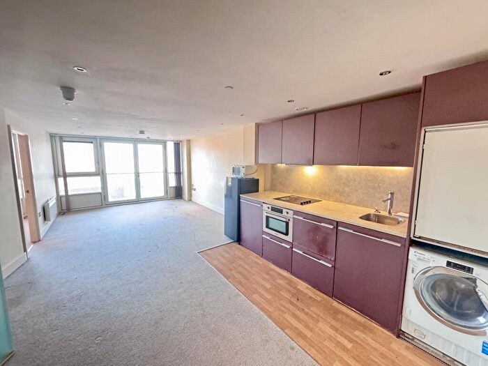 2 Bedroom Apartment To Rent In The Litmus Building, City Centre, NG1