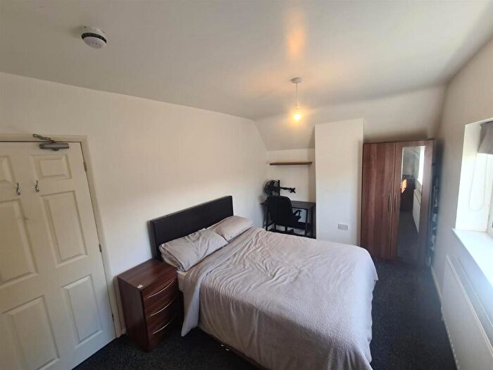 1 Bedroom Detached House To Rent In Lode Lane, Solihull, B92