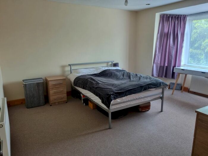 1 Bedroom Flat To Rent In Cowley Road, Oxford, OX4
