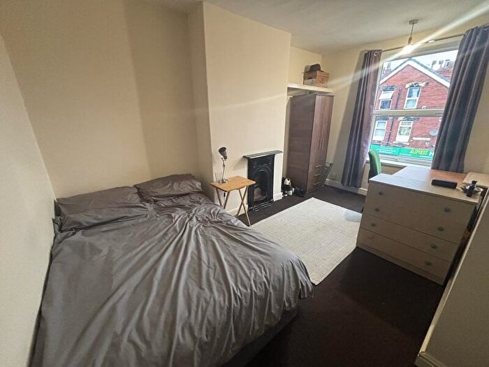 4 Bedroom Terraced House To Rent In Royal Park Grove, Hyde Park, Leeds, LS6