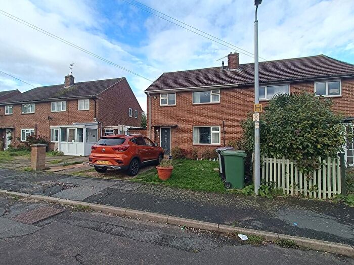 3 Bedroom Semi-Detached House For Sale In Melbourne Road, Grantham, Lincolnshire, NG31