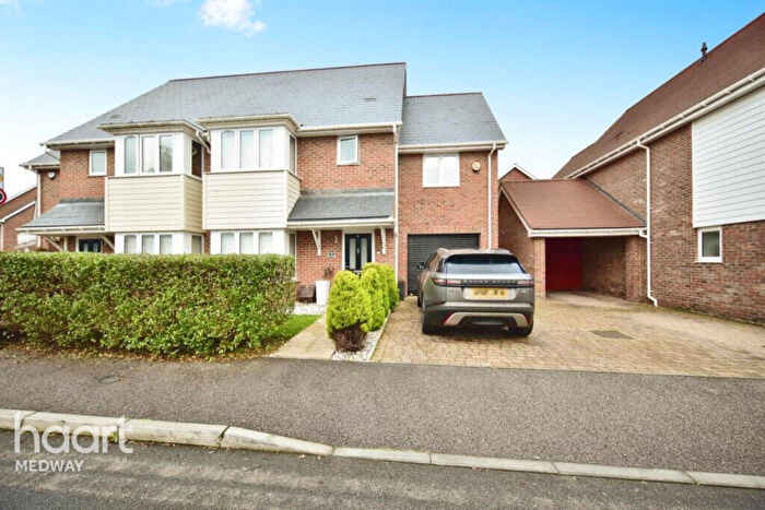 4 Bedroom Semi-Detached House For Sale In Maccowan Avenue, Snodland, ME6