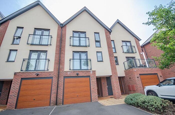 4 Bedroom Town House For Sale In Mustoe Road, Frenchay, Bristol, BS16