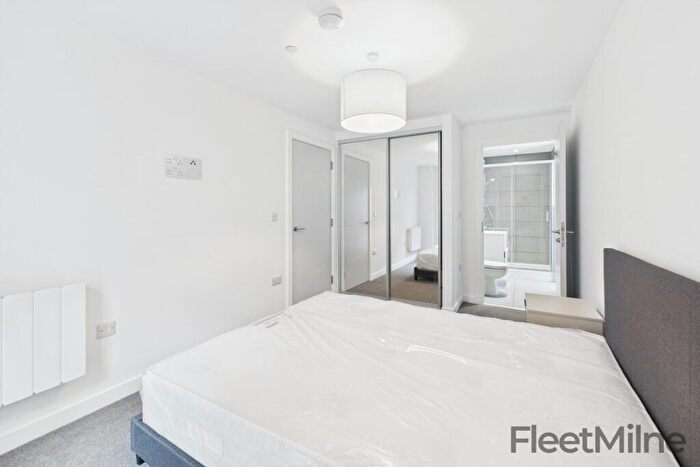 2 Bedroom Apartment To Rent In Lionel Street, B3