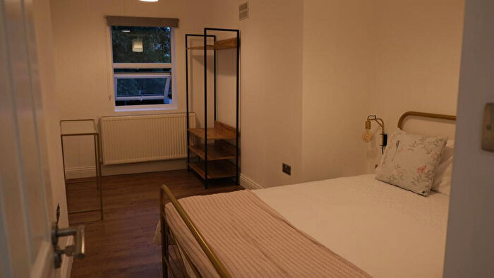 3 Bedroom Terraced House To Rent In Bed, Buxton Road, London, E15