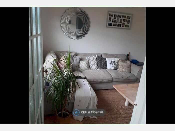 3 Bedroom Terraced House To Rent In Drove Crescent, Portslade, Brighton, BN41